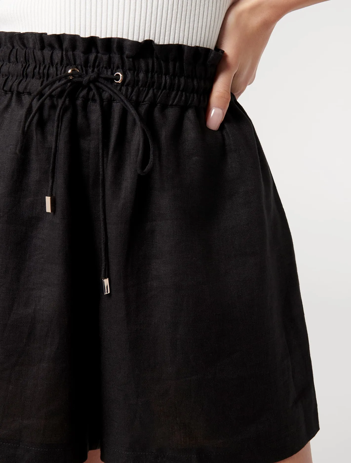 Allegra Drawstring Linen Short