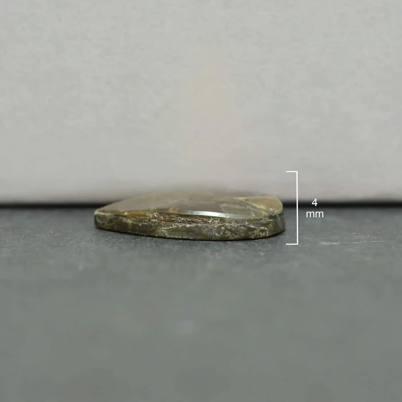 Ammolite Pear Cabochon 20mm - 1 piece