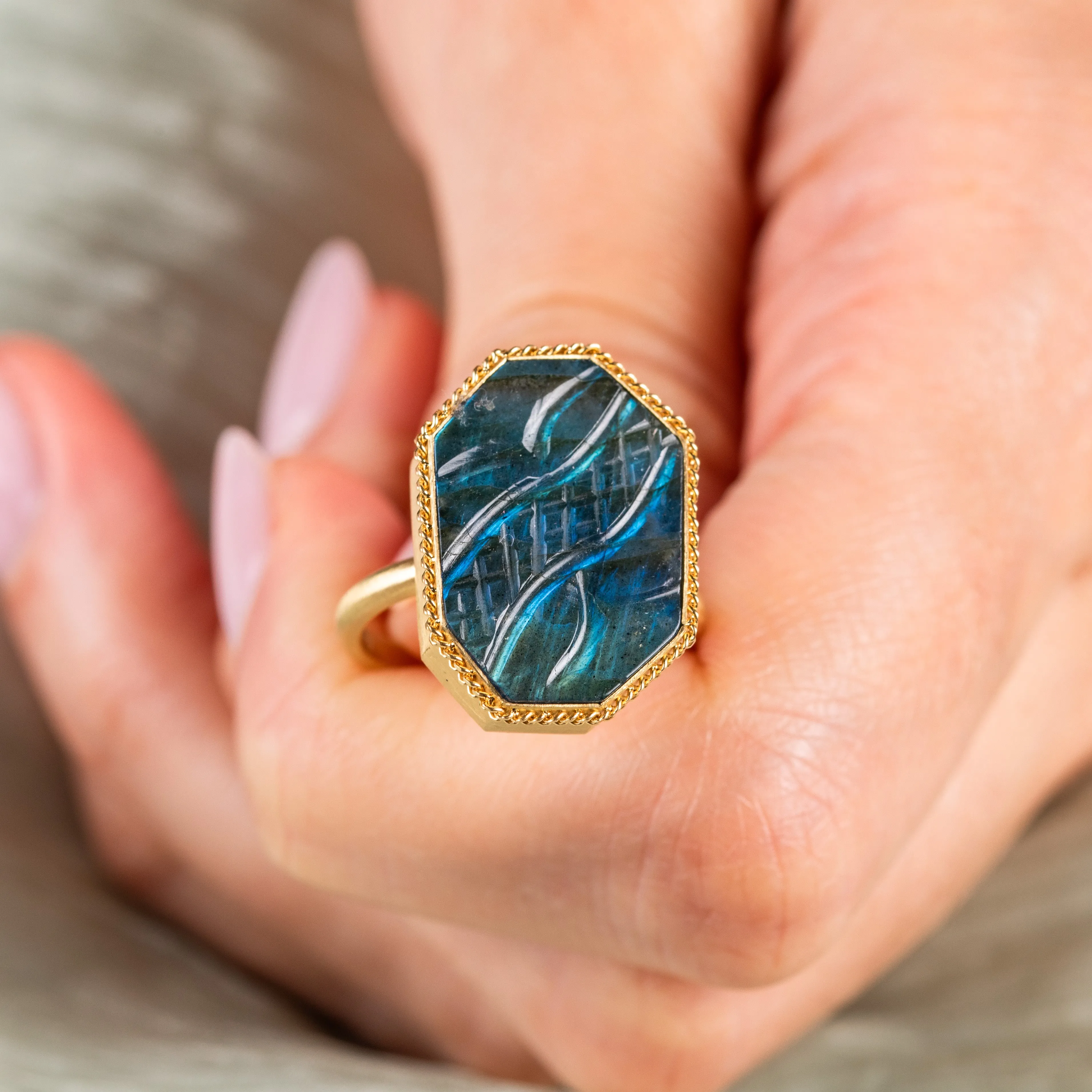 Carved Design Labradorite Ring