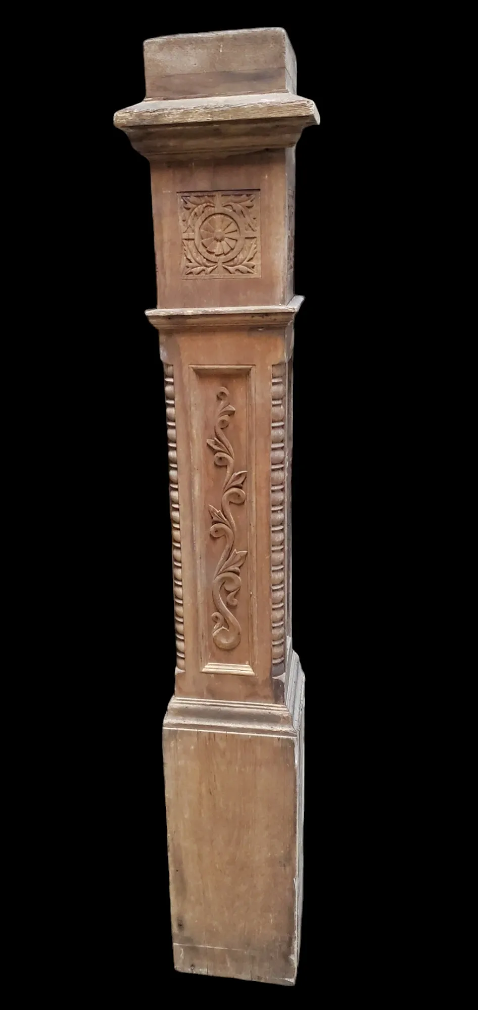 Carved Newel Post GAM0261