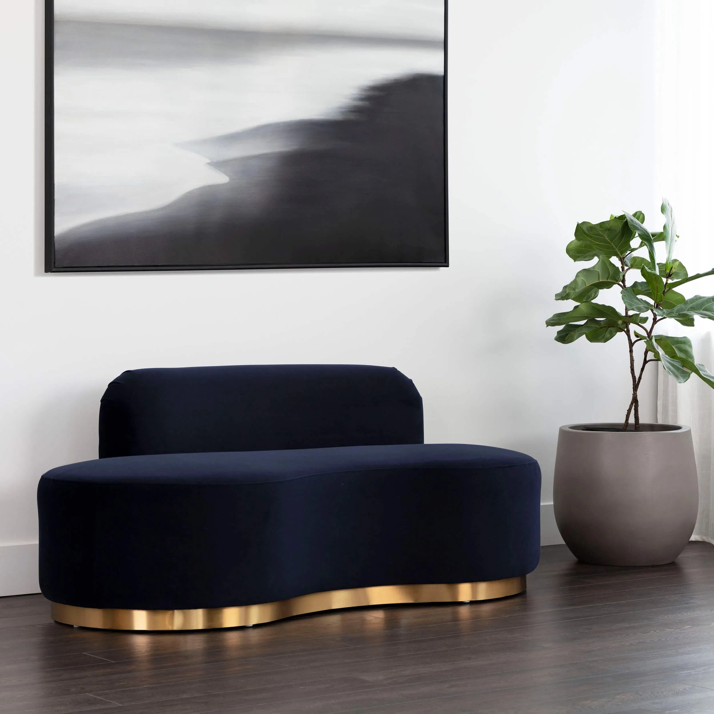 Cassey Bench, Meg Indigo