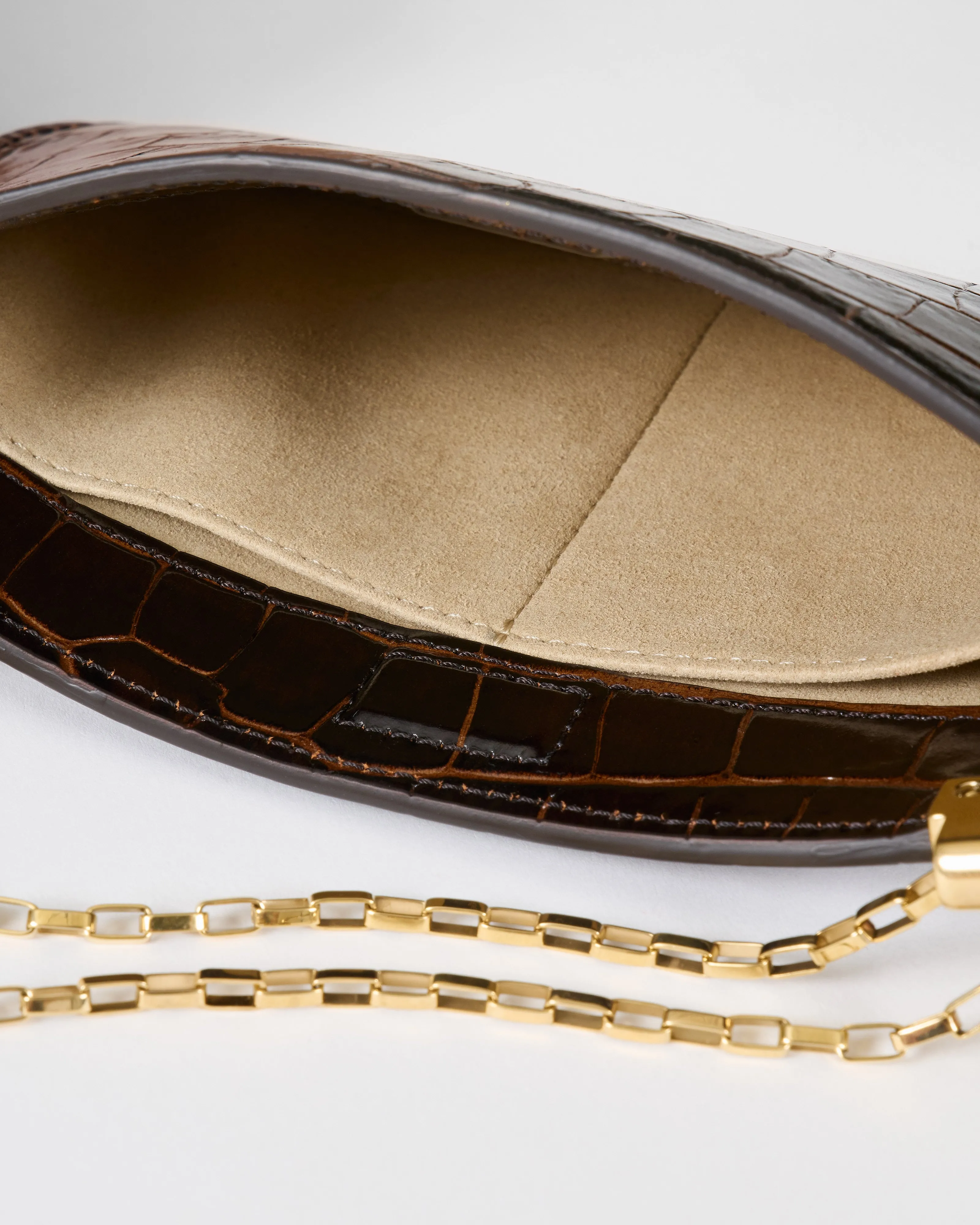 chain pouch