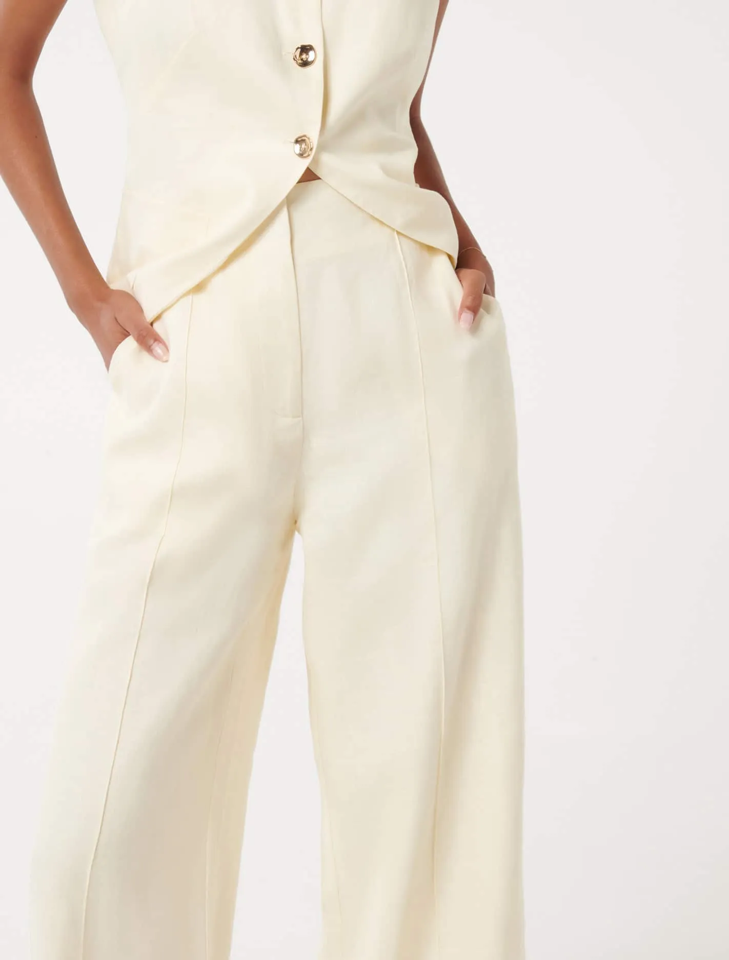 Cynthia Petite Linen Wide Leg Pants