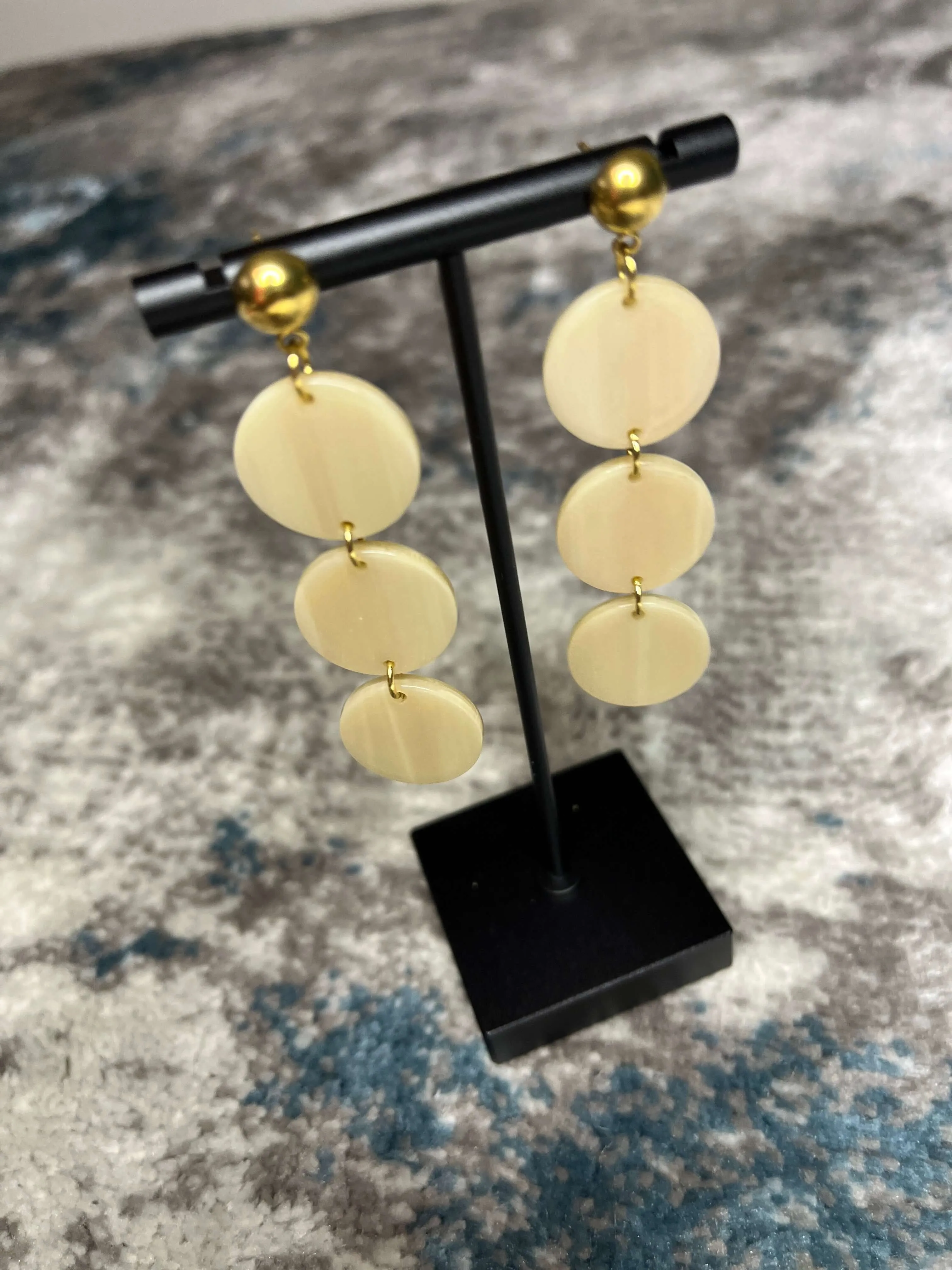 Elle Earrings - Linen