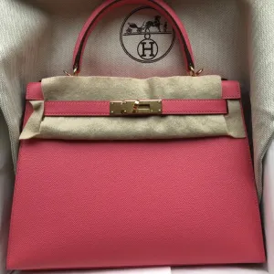 Hermès Kelly 28 Rose Azalee Sellier Epsom Gold Hardware GHW
