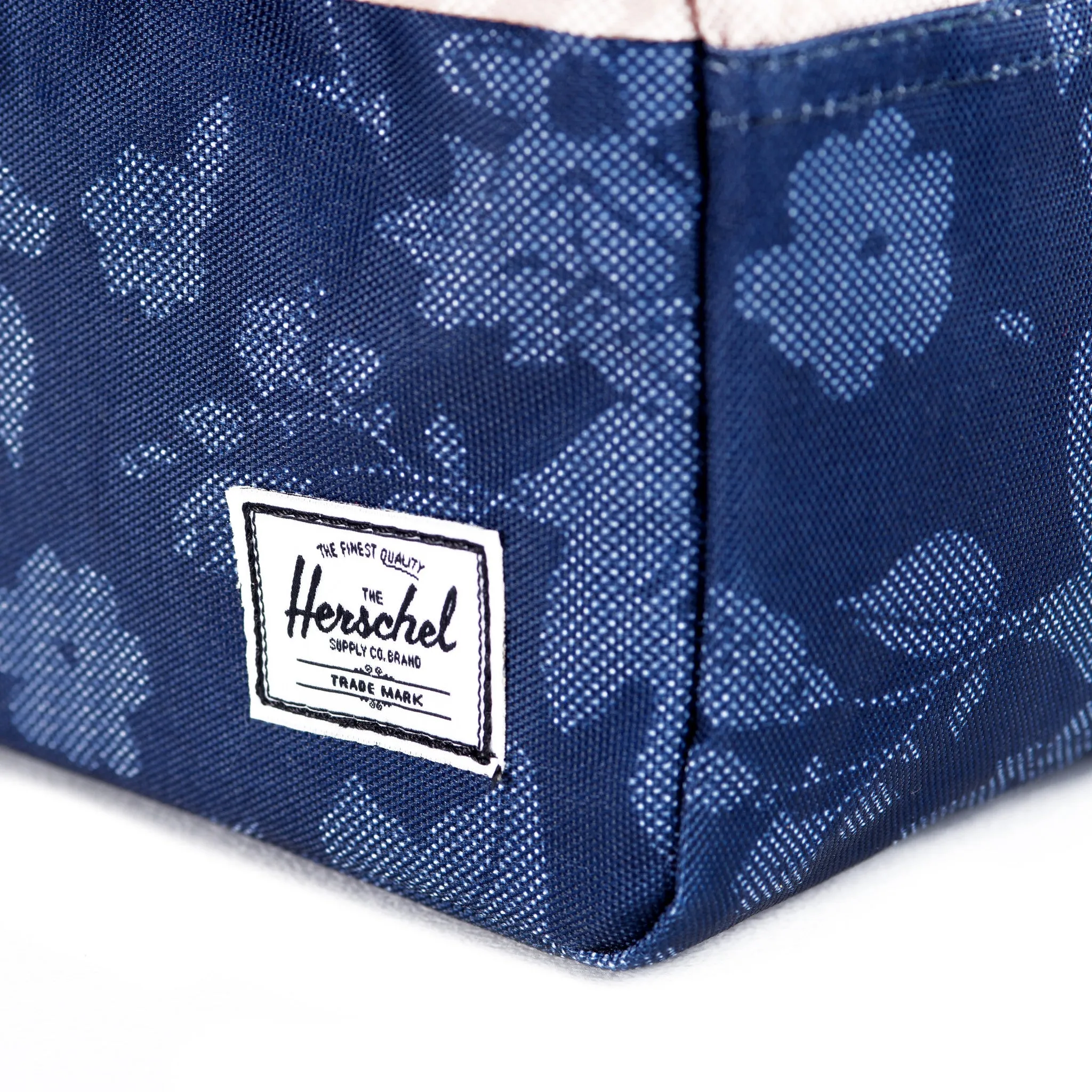 Herschel Supply Chapter Travel Kit - Navy & Khaki Waldorf