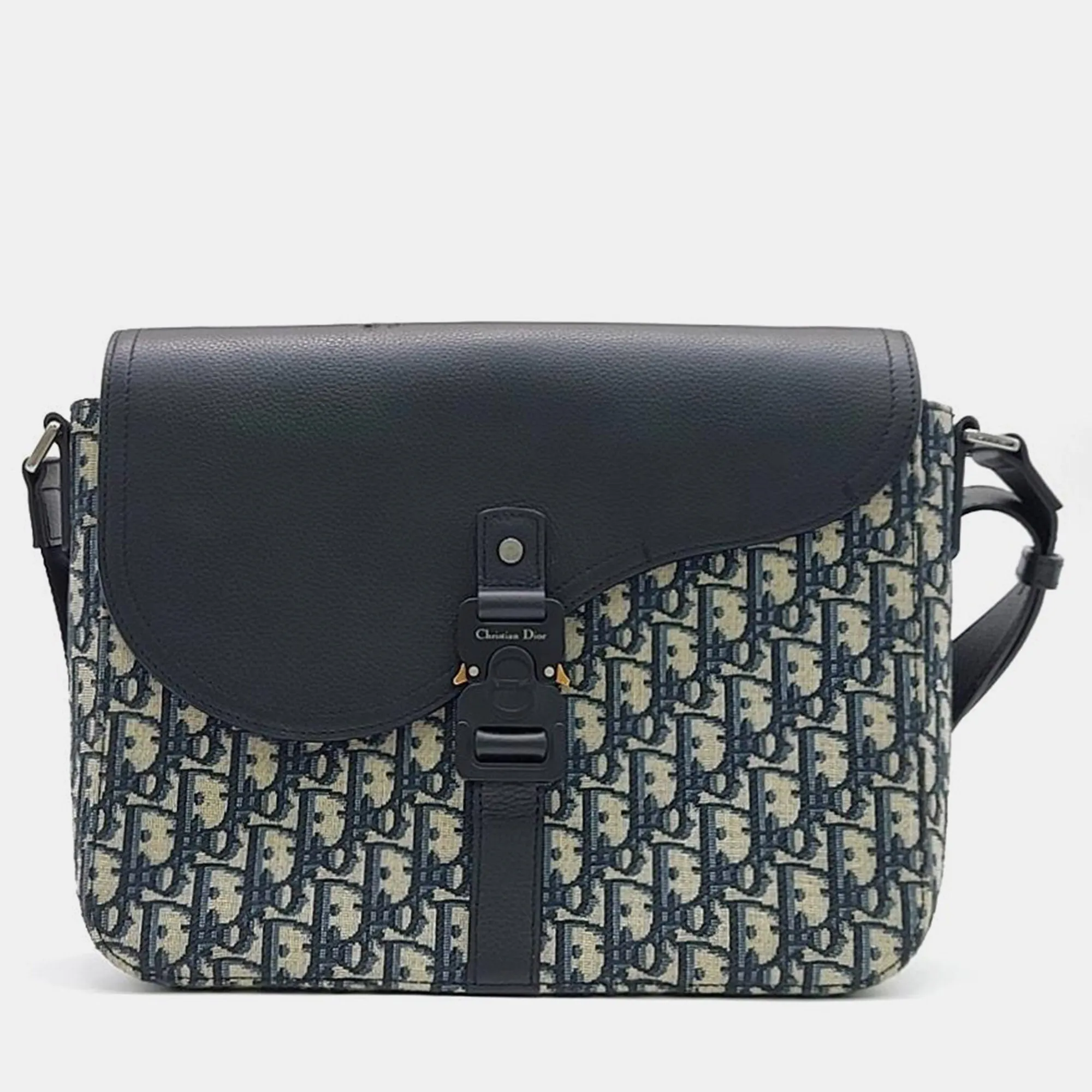 Homme Oblique Saddle Crossbody Bag