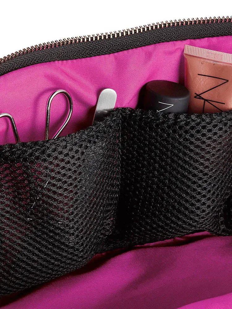 Kusshi Vacationer Makeup Bag: Fabric