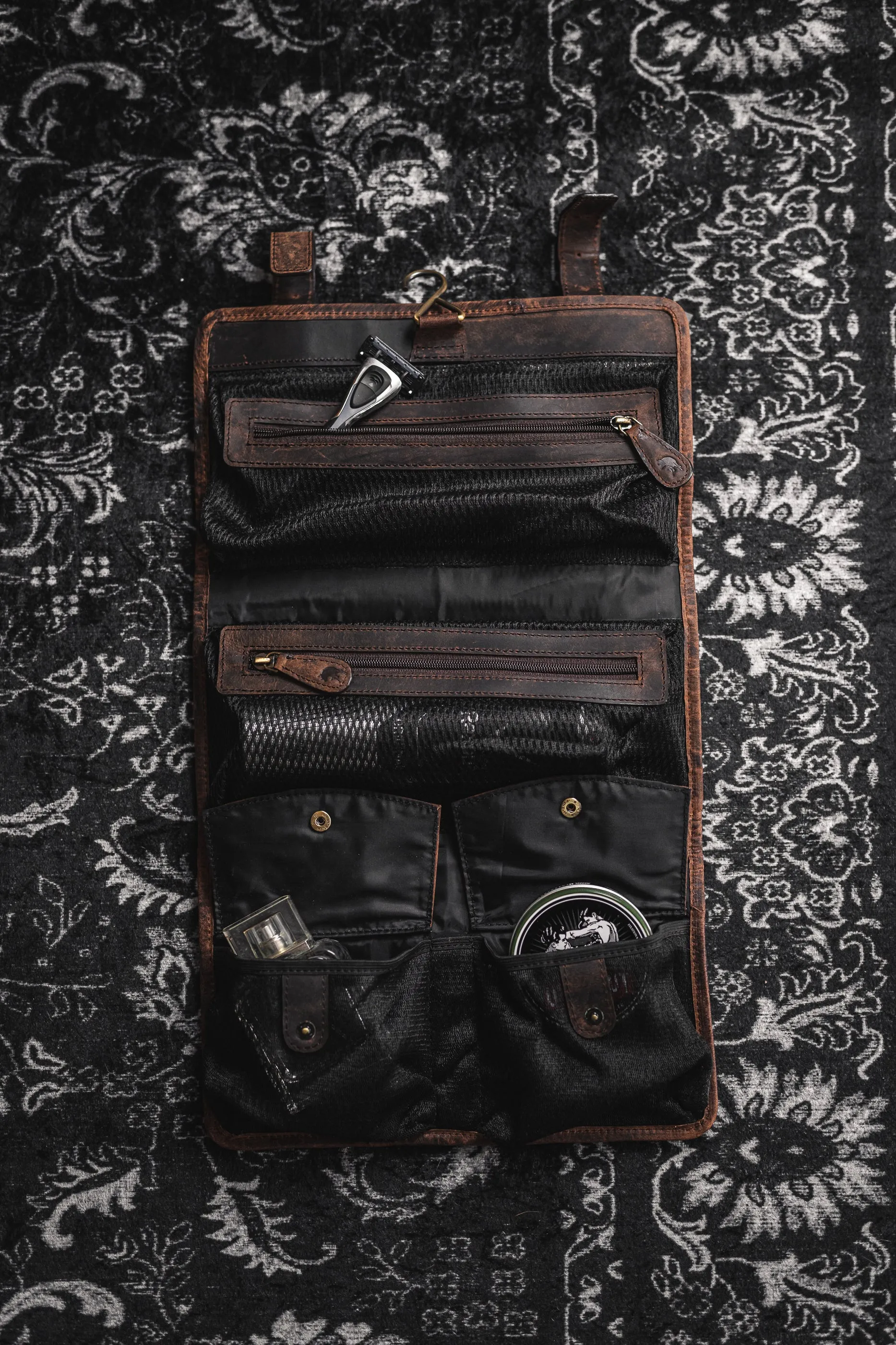 Leather Hanging Toiletry Bag Rio