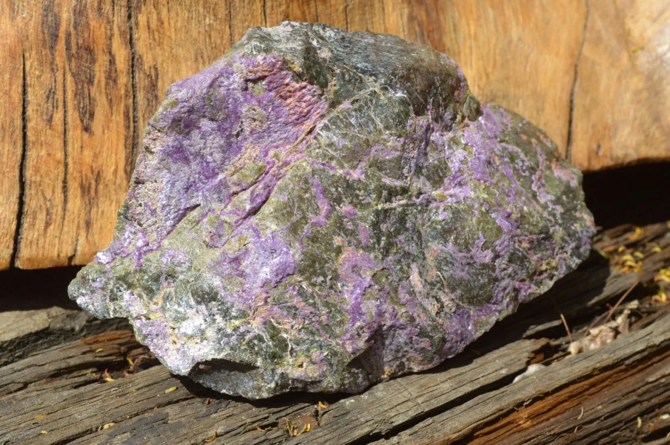 Natural Stichtite With Green Serpentine Specimens x 4 From Barberton, South Africa