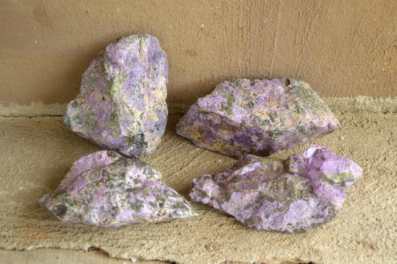 Natural Stichtite With Green Serpentine Specimens x 4 From Barberton, South Africa