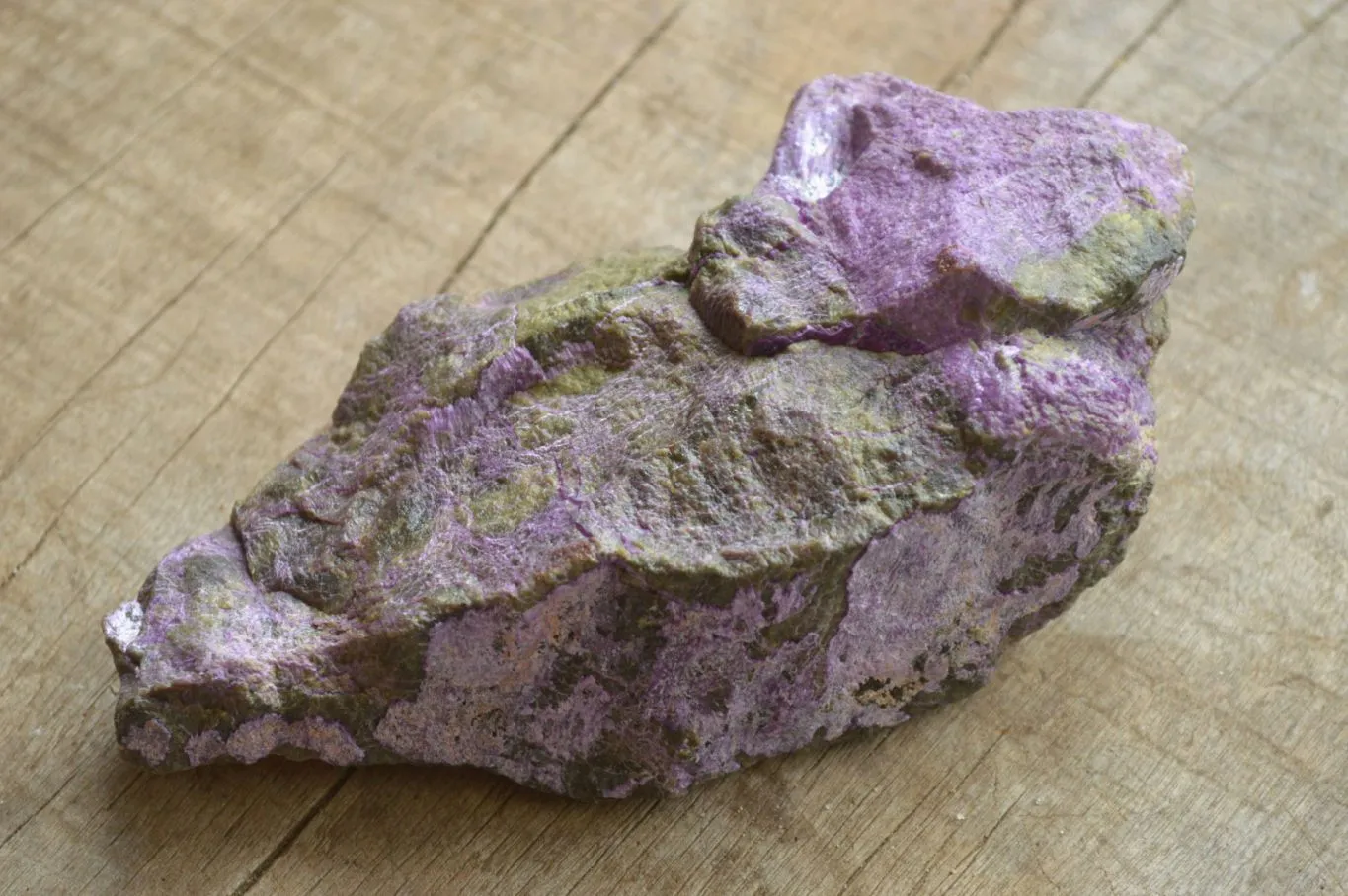 Natural Stichtite With Green Serpentine Specimens x 4 From Barberton, South Africa