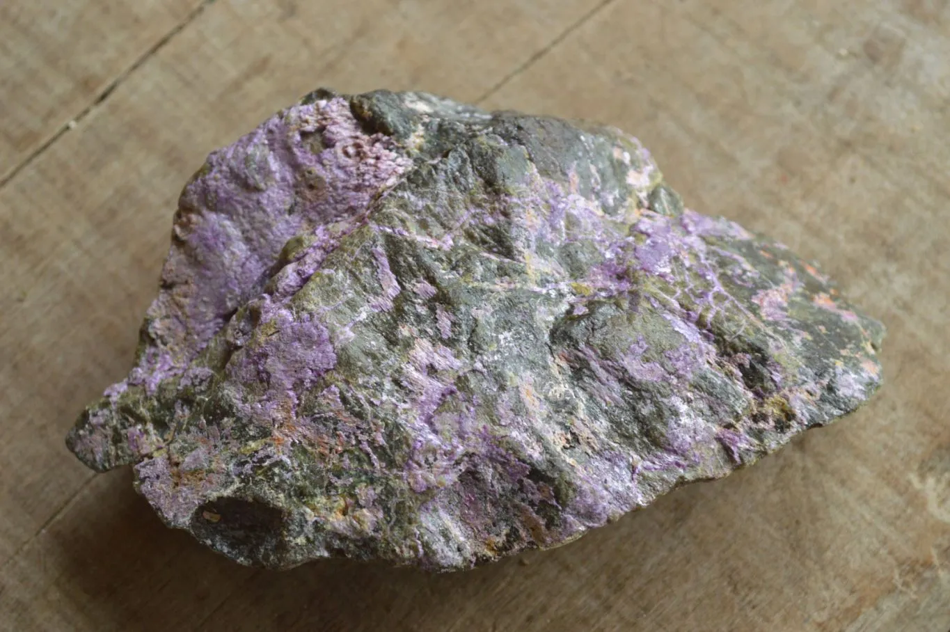 Natural Stichtite With Green Serpentine Specimens x 4 From Barberton, South Africa