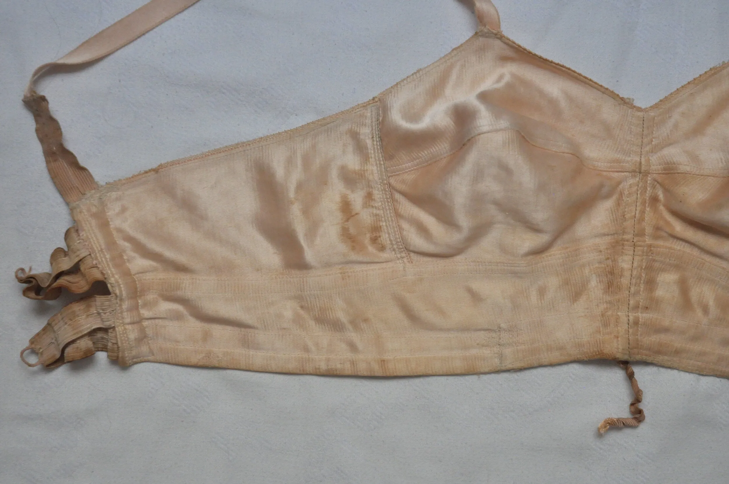 Rare 30s vintage bra French lingerie silk satin peach tones