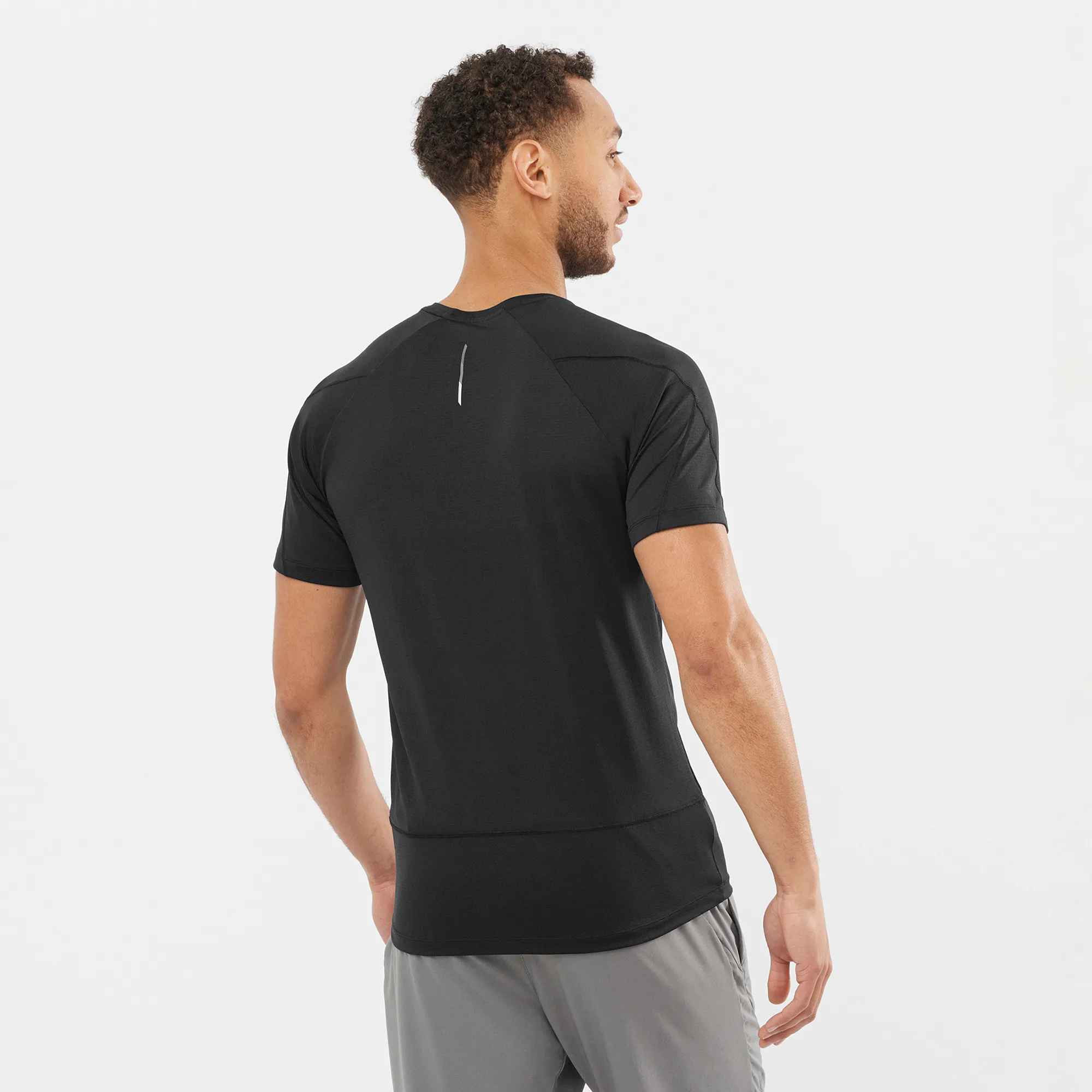 Salomon Men&#x27;s Cross Run Tee Deep Black | Buy Salomon Men&#x27;s Cross Run Tee Deep Black here | Outnorth