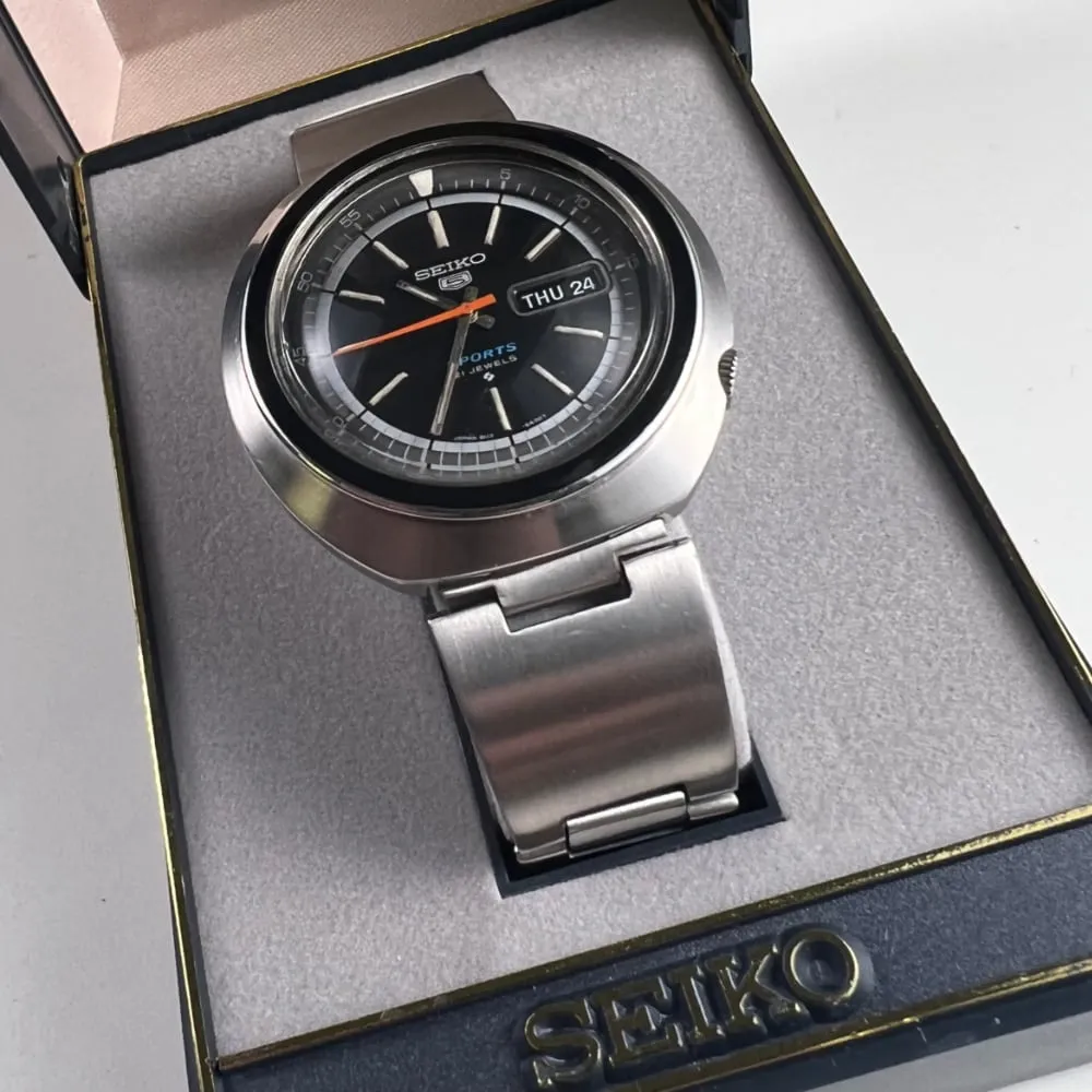 Seiko 5 Sports 6119-6400 "UFO"
