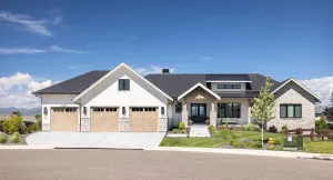 Spacious Family Retreat (3,205 sq ft) with Walkout Basement