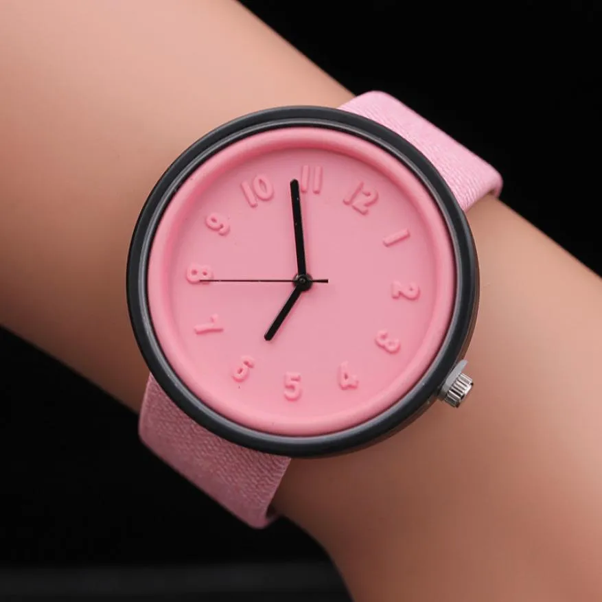 Splendid Fashion Watches Women Eiffel Tower Pendant Watch Ladies Rhinestone Dress Quartz-Watch Wrist Watch Women Relogio Gift