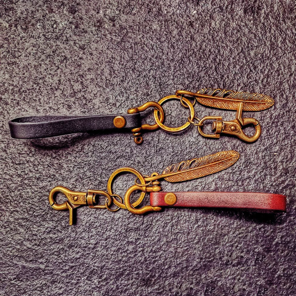 Tannin-tanned Leather Brass Feather Key Holder