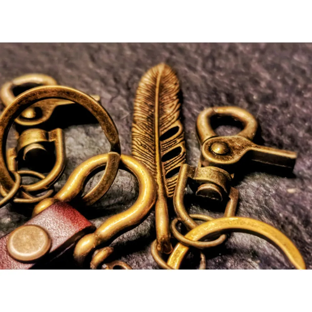 Tannin-tanned Leather Brass Feather Key Holder