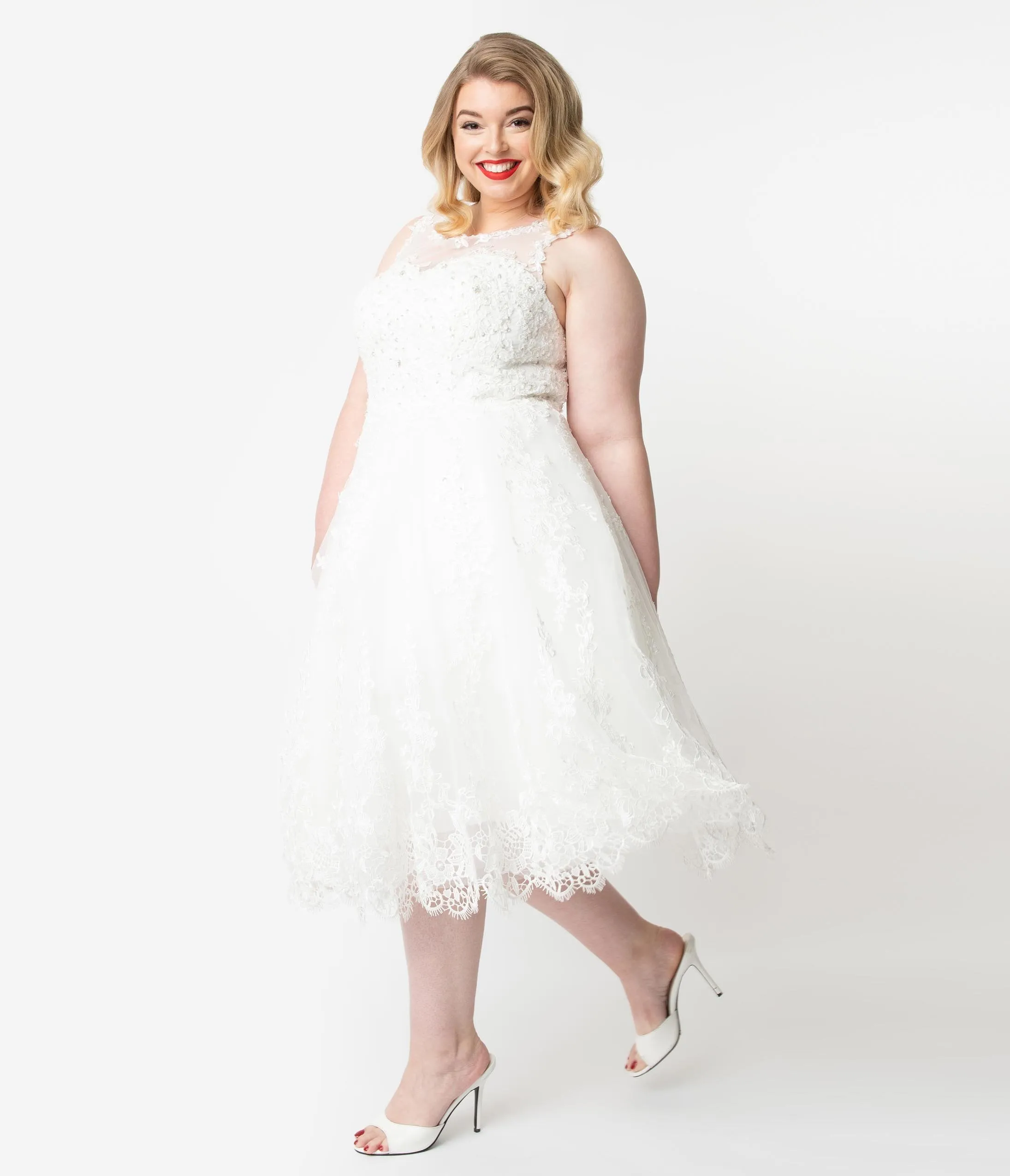 Unique Vintage Plus Size 1950s Ivory Lace & Tulle Riviera Bridal Dress